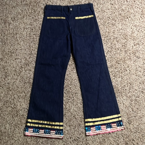 ❤️VINTAGE❤️ ELY jeans with gold accents and sequin American flags around bottom - Picture 7 of 11